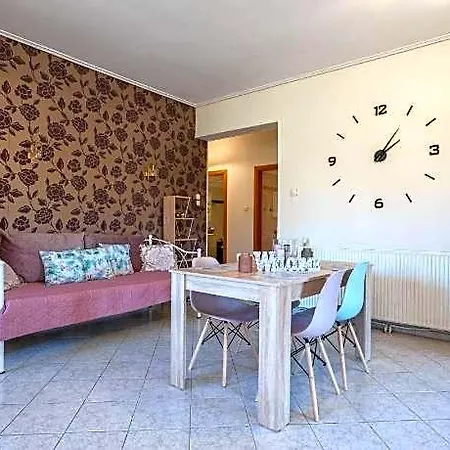 Apartment Estell's Sweet Luxury House