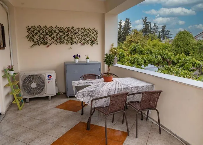 Estell's Sweet Luxury House *